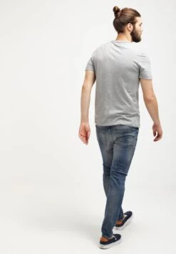 Pier One Jeans Slim Fit - Destroyed Denim -Pier One 023c0909fd3b4463aa11aa2e5d4b2317