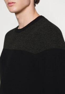 Pier One Strikkegenser - Green/Black -Pier One 09ea3f224b3b41d1b08b732016958ae3