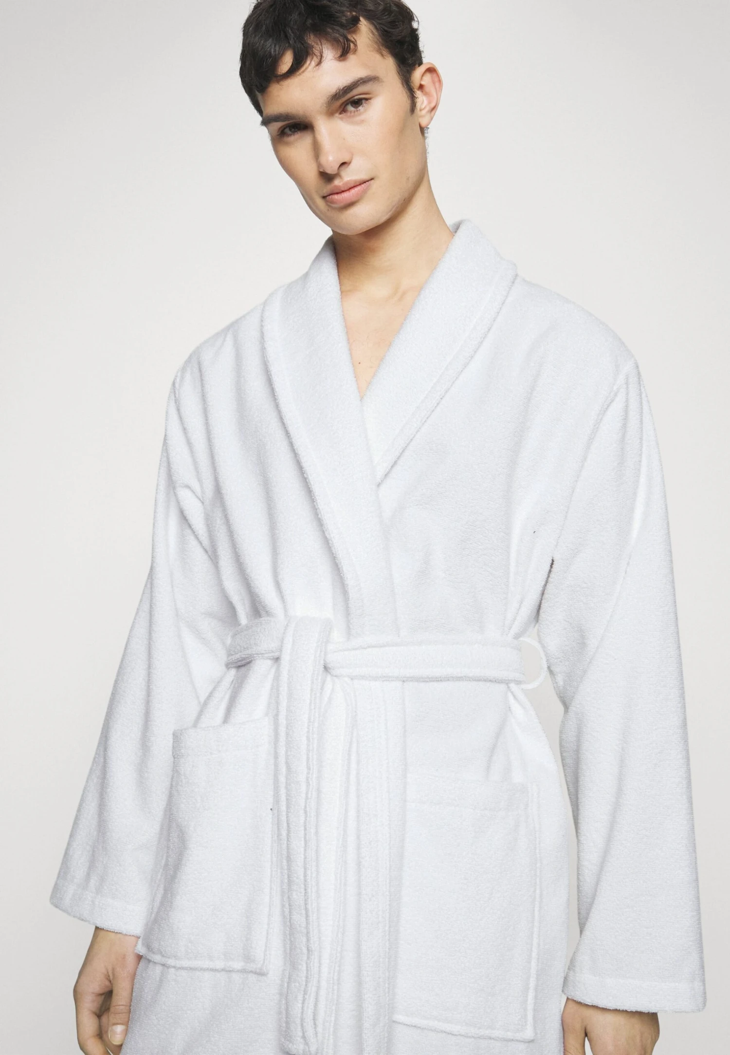 Pier One Shawl Towel Bathrobe - Badekåpe - White 6 Pier One Shawl Towel Bathrobe - Badekåpe - White - Bilde 4