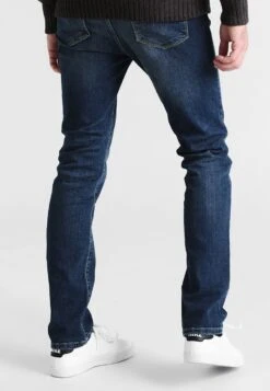 Pier One Jeans Straight Leg - Washed Dark Blue 9 Pier One Jeans Straight Leg - Washed Dark Blue -Pier One 19f71c5aa23e4aee8fbafd64cafceb95