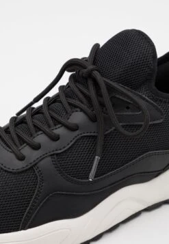 Pier One Unisex - Joggesko - Black -Pier One 36cbe66cb08a40fbabcf0b96746d0e15