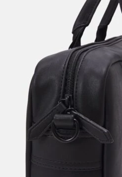 Pier One Dataveske - Black -Pier One 44abbd3f0a534cbf86947e307e4279cd