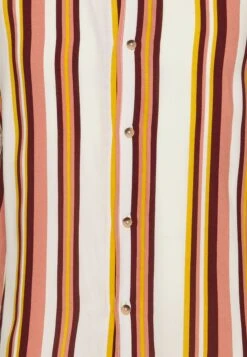 Pier One Skjorte - Beige -Pier One 44ac459443a9445b94617f99f7c51d5b