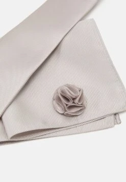 Pier One Set - Andre Accessories - Silver -Pier One 452e98d41bb04aa69987b4e354cb6b93