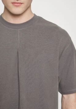 Pier One T-Shirts - Dark Grey -Pier One 4668e52b784f474bbd500bf53439087f