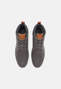 Pier One Høye Joggesko - Grey -Pier One 4b863fe8b6cd4ae4b084dd1e7e63ca76