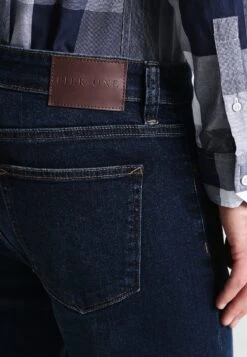 Pier One Basic - Jeans Straight Leg - Dark Blue Denim 12 Pier One Basic - Jeans Straight Leg - Dark Blue Denim -Pier One 7aa5df5983c44365808e18ddcad2589e