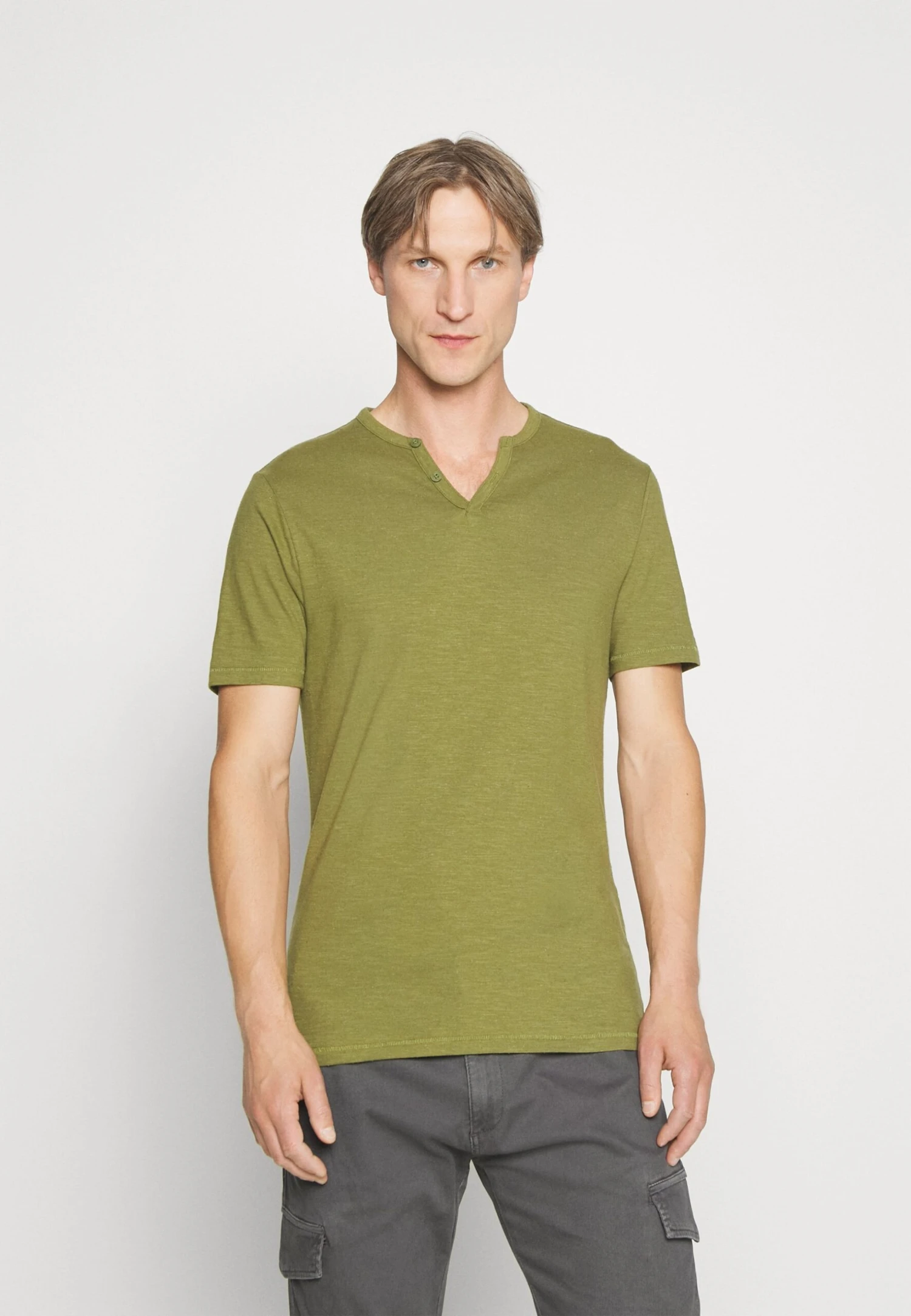 Pier One T-Shirts - Green 3 Pier One T-Shirts - Green