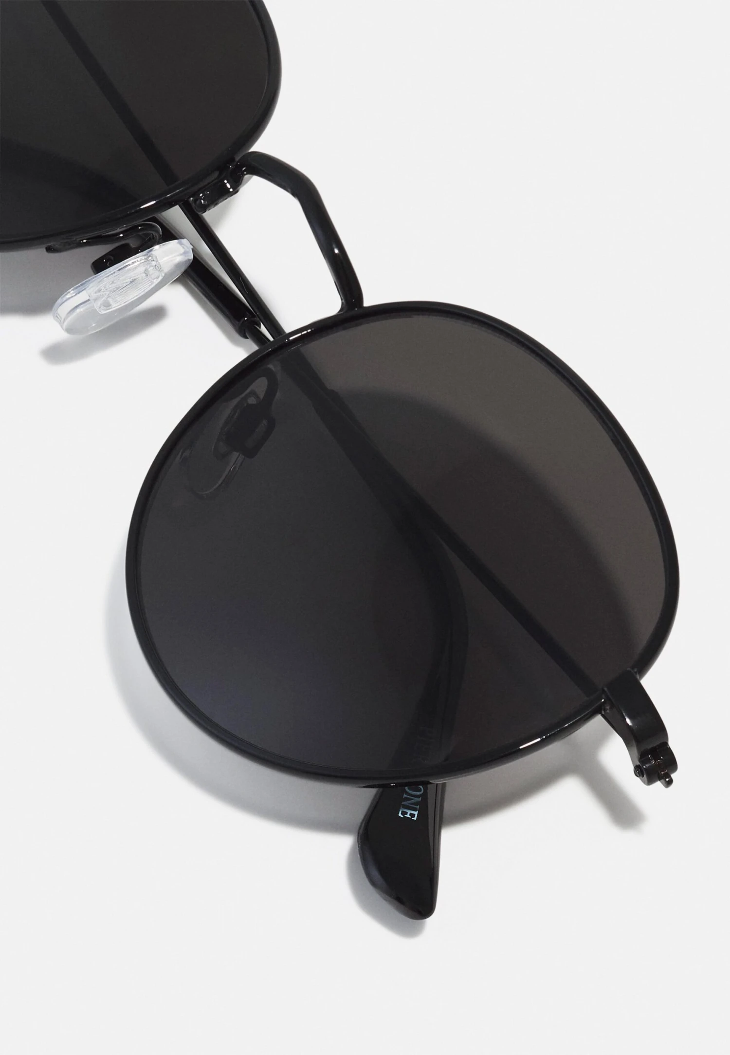 Pier One Unisex - Solbriller - Black 6 Pier One Unisex - Solbriller - Black - Bilde 4