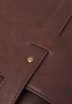 Pier One Skulderveske - Dark Brown -Pier One ec2b819ef22944108a418f7909cfa2b6